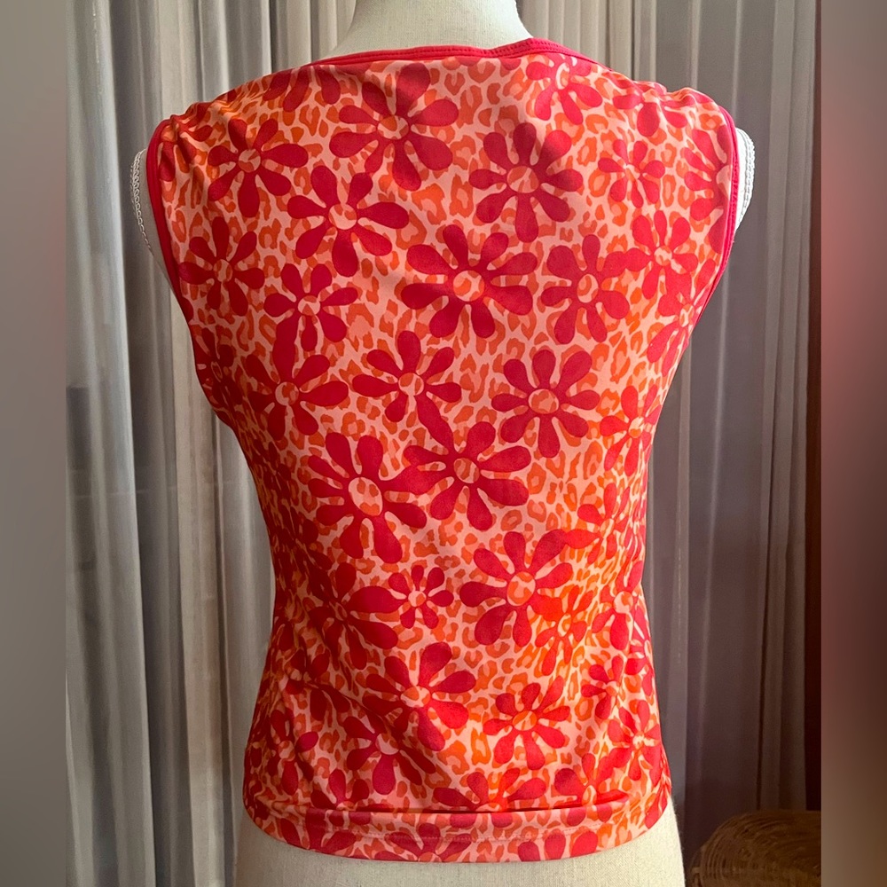 2 Hind Compression Tops💙🧡 - Picture 10 of 11